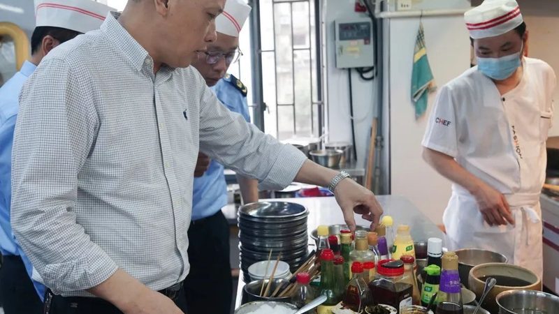 家庭烘焙原料大致可以分为以下几类：