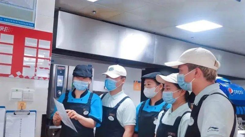 社区团购食材配送模式：揭秘其优势与挑战